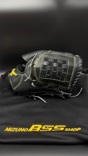 Mizuno Pro Japanese RH Pitcher's Baseball Glove 11.75" -  12” (New)
