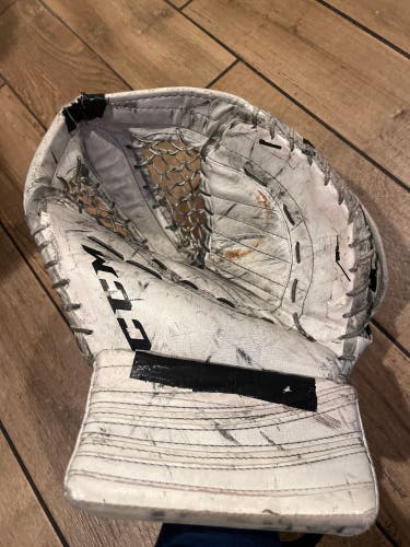 CCM Extreme Flex 500 Regular (Used)