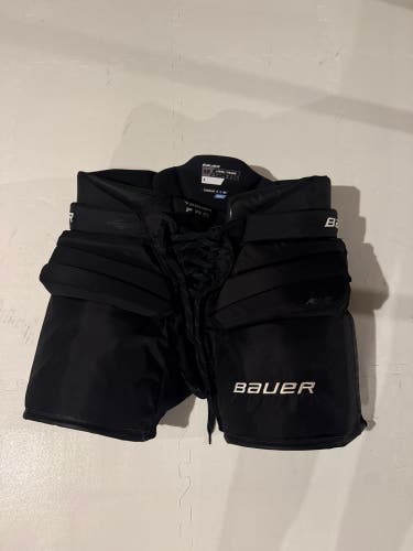 Senior Large 2023 Bauer Pro Hockey Goalie Pants (Used)