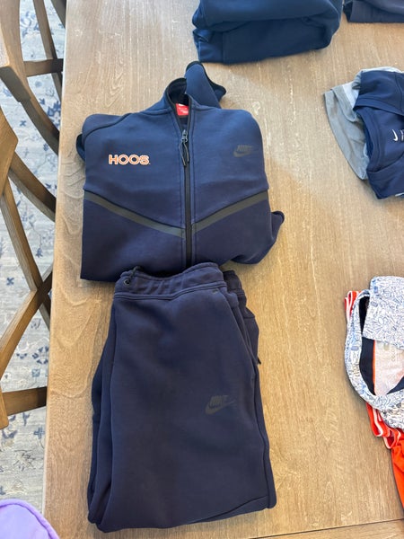 Navy Men's XL Nike Tech Jacket with L Nike Sweatpants. 2025 Tax Slayer Bowl Gator Bowl Team issued