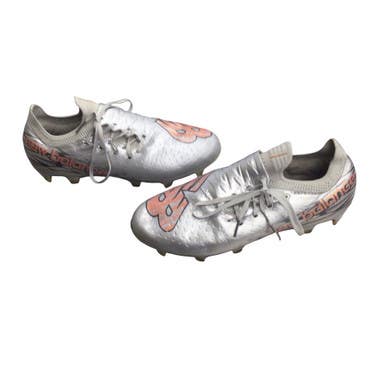 Used New Balance Soccer Cleats Silver Youth 08.5 11760-S000091499