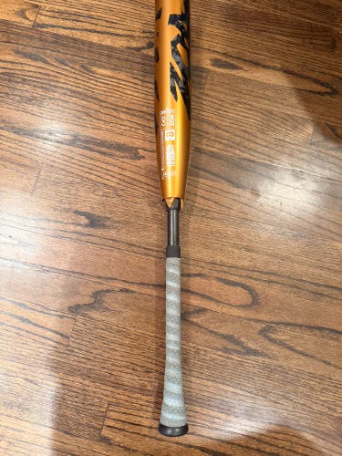 2022 DeMarini Zoa Composite USSSA Certified Bat (-8) 22 oz 30" (Used)