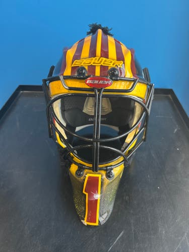 Senior Medium Bauer 960 Custom Goalie Mask (Used)