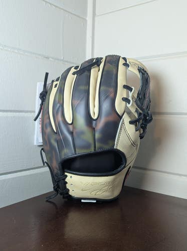 Nike Vapor Elite Series Professional Baseball Glove 11.5" - Look out REV1X!!!