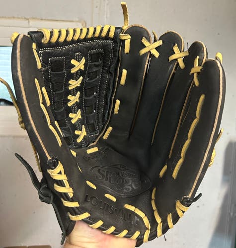 Louisville Slugger Genesis RHT Softball Glove 13"