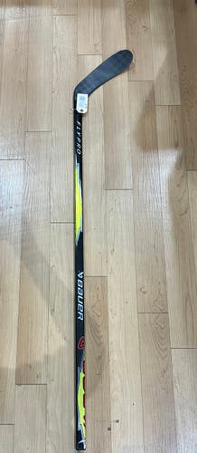 Junior Bauer Flypro Hockey Stick Right Handed P28 50 Flex (New)