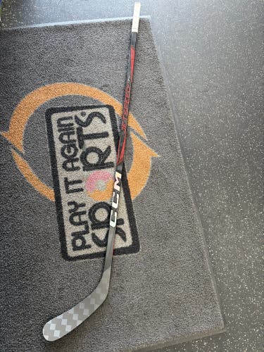 Senior CCM JetSpeed FT7 Pro Right Handed Hockey Stick P88 50 Flex (Used)
