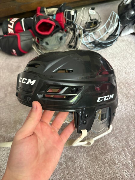 Large CCM Resistance 110 Helmet (Lightly Used)