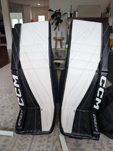 34+1 CCM EFlex 7 Goalie Leg Pads Pro Stock (Used)