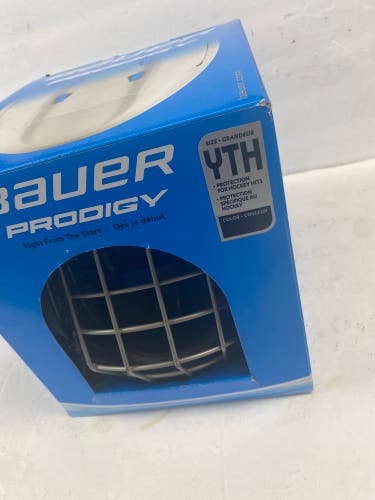 Youth Bauer Prodigy Helmet (Used)