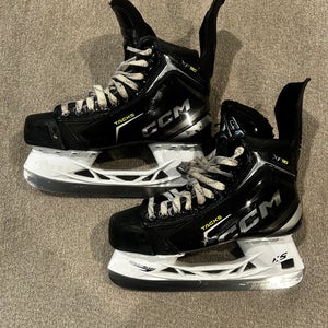 Black 2024 CCM Tacks XF 90 Hockey Skates 7 (Used)