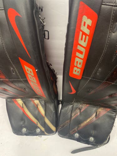 33" Bauer Supreme Goalie Leg Pads (Used)