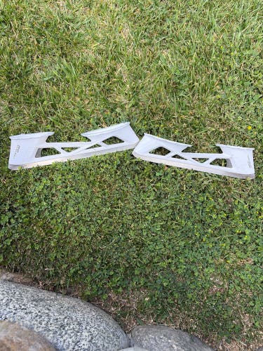 Hockey Goalie Skate BLADES AND HOLDERS (Used)