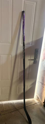 Senior Bauer Vapor Hyperlite Left Hand Hockey Stick P28 77 Flex (New)