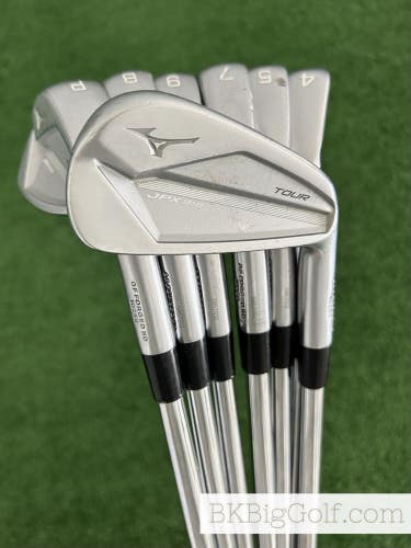 Mizuno JPX 919 Tour Iron Set 4-P / Dynamic Gold S300 Stiff