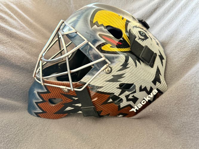 Senior Small Hackva Goalie Mask (Used)