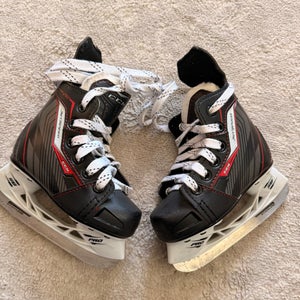 Youth CCM Jetspeed Hockey Skates size 8J