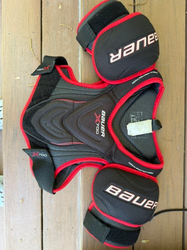 Small Bauer Vapor X700 Shoulder Pads (Used)