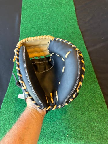 Baseball Catcher’s Glove: Catcher's Glove 11" (New)