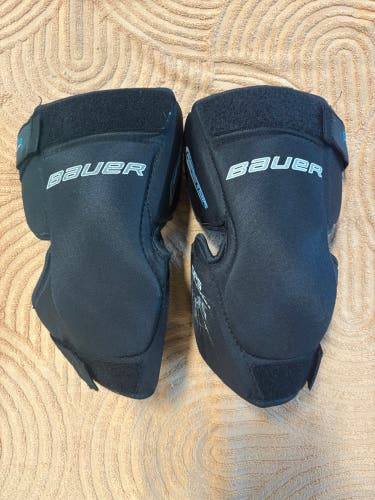 Senior Bauer Reactor Knee Pads (Used)