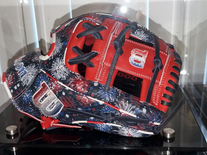 2025 Wilson RH Infield A2000 Baseball Glove 11.75" (New) July 2025 GOTM Fireworks. L@@K!