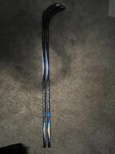 Senior Bauer Vapor Flylite Left Hand Hockey Stick P28 65 Flex (New)