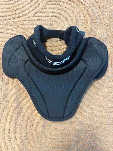 CCM TC-500 SR Neck Guard (Used)