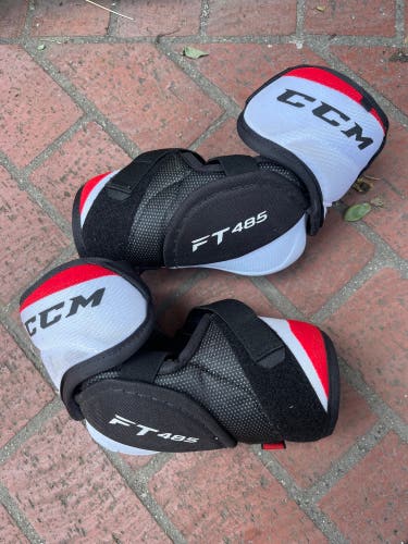 Senior Medium CCM JetSpeed FT485 Elbow Pads (Used)