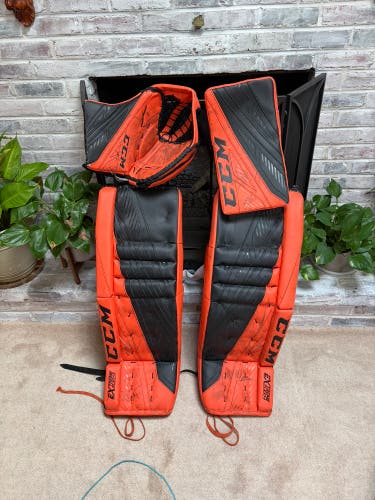 34" CCM Extreme Flex 4 Regular Goalie Full Set (Used)