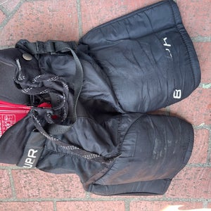 Junior Small Bauer Nsx Hockey Pants (Used)