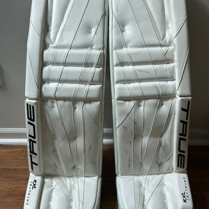 36" True Catalyst 7X3 Goalie Leg Pads (Used)