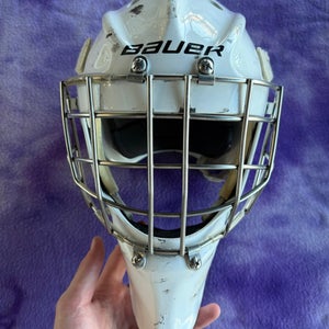 White Senior Bauer 960 Goalie Mask (Used)