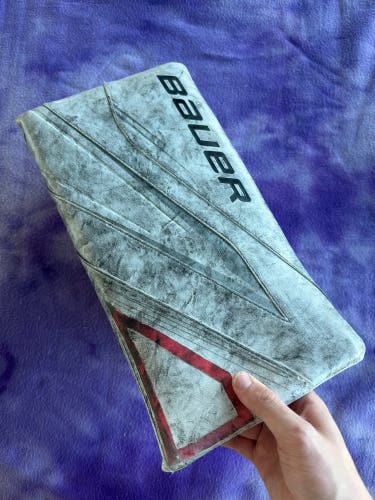 White Senior Bauer X5 Pro Goalie Gloves & Blockers Regular (Used)