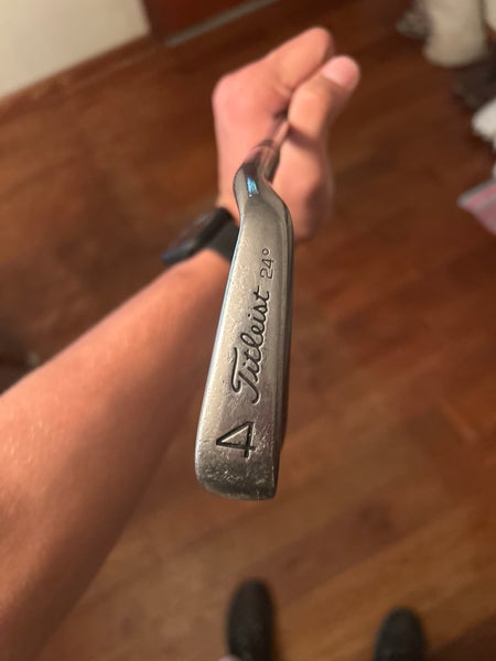 Men's Titleist DCI 4 iron Right Handed (Used)