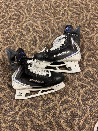 2025 Bauer Vapor Flylite Hockey Skates 8.5 (Used)