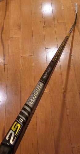 Bauer Supreme 2S Pro Hockey Stick | RH 87 Flex P28 | Pro Stock Extension (Used)