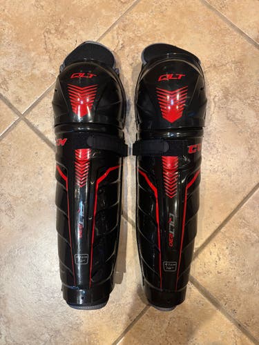 Senior CCM QLT230 16" Shin Pads (New)