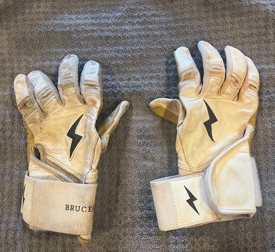 Bruce Bolt Youth Medium Batting Gloves (Used)