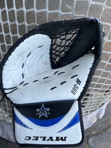 Full Right Jr Mylec 7000 goalie glove (Used)
