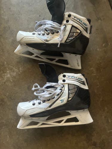 True TF Custom Pro Hockey Goalie Skates Regular Width Pro Stock 9 (Used)