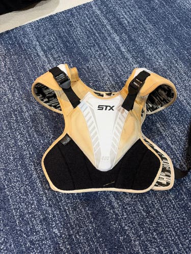 Large Adult STX Stallion 400 Shoulder Pads (Used)