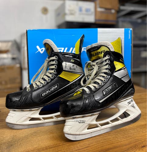 Bauer Supreme S37 Hockey Skates - Senior 7.5 / Regular Width (Good Condition)