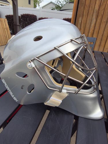 Senior Large 2022 Sportmask Pro-X Goalie Mask (Used)
