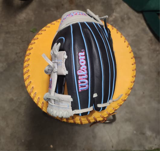 Wilson A1000 Baseball Glove 11.5"