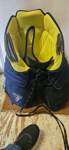 UMAINE Warrior Pro return Goalie Pants size Medium