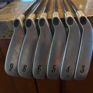 Callaway X12 - IRON SET 4,5,6,8,9 Graphite - RCH 99 - FIRM FLEX - RH