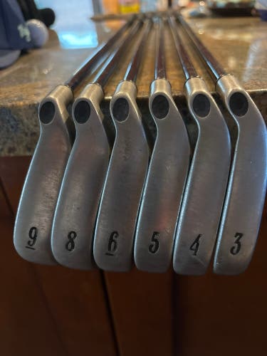 Callaway X12 - IRON SET 4,5,6,8,9 Graphite - RCH 99 - FIRM FLEX - RH