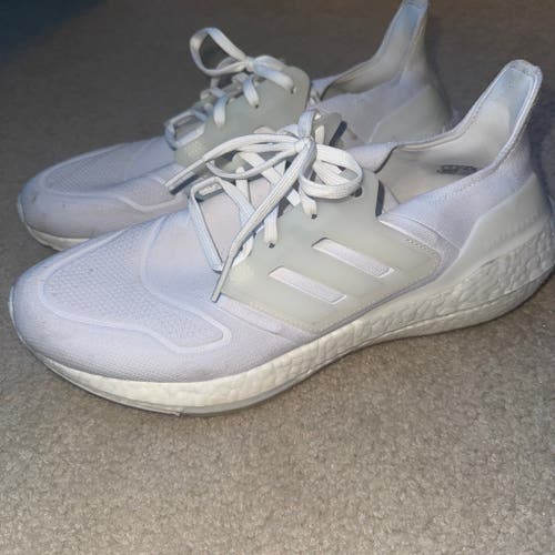 White Men's Size M 10.0 (W 11.0) Adult Adidas Ultraboost Shoes (Used)