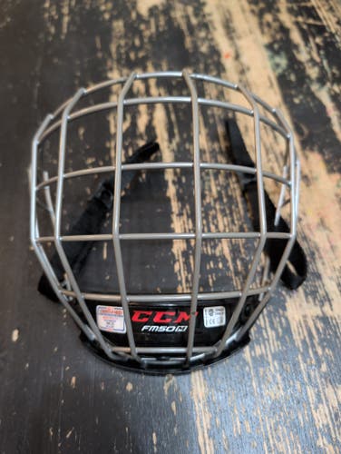 Medium CCM FM50 Full Cage (Used)