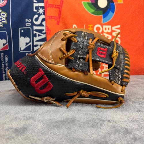Wilson A2K 1787 RHT Infield Baseball Glove 11.75" (Used)